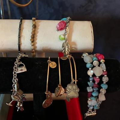 Sale Photo Thumbnail #35