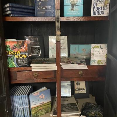 Sale Photo Thumbnail #3: Antique furniture, books