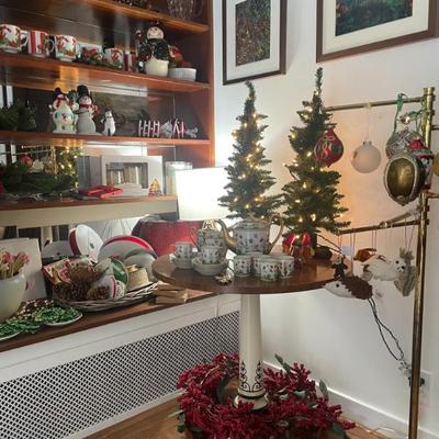 Sale Photo Thumbnail #8: holiday themed items