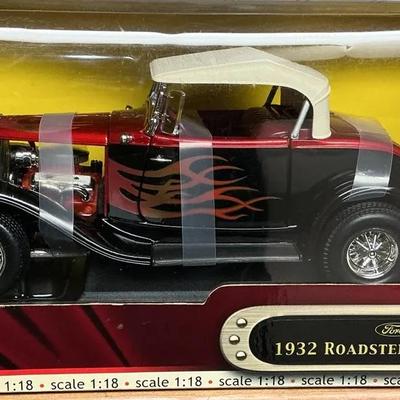 1932 Roadster Street Rod 1:18 Scale Die Cast