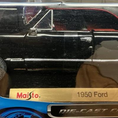 1950 Ford 1:18 Scale Die Cast