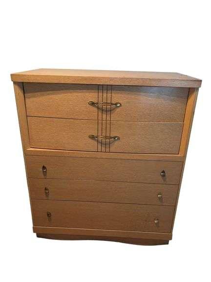 Sale Photo Thumbnail #50