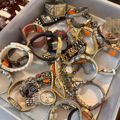 Sale Photo Thumbnail #84