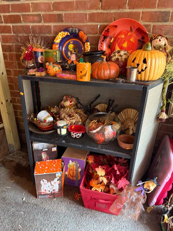 Sale Photo Thumbnail #196