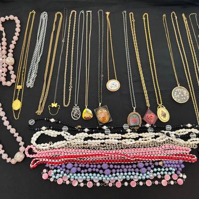 Vintage Necklace Collection | Lockets, Cameos, Beaded Strands & Decorative Pendants
