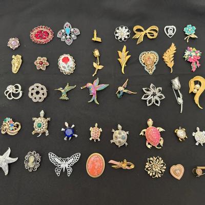 Costume Brooch & Pin 40 Piece Collection | Turtles, Flowers, Hummingbirds & More