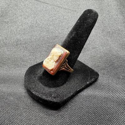 Cameo Ring | Carved Profile Design | 4.54g Total Weight | Size 7