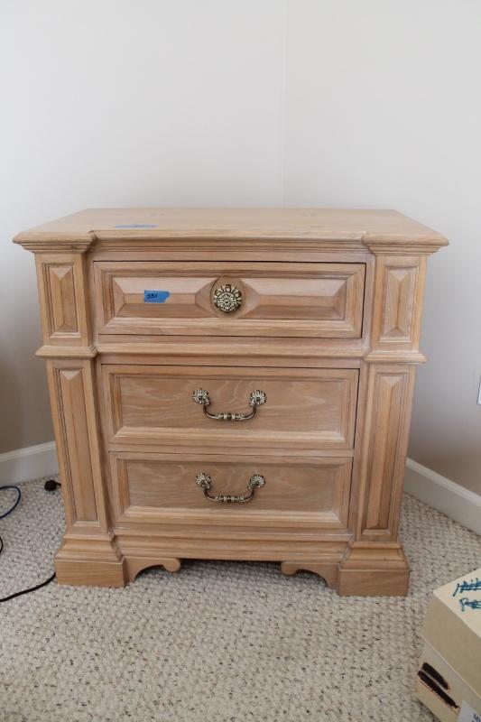 Sale Photo Thumbnail #49