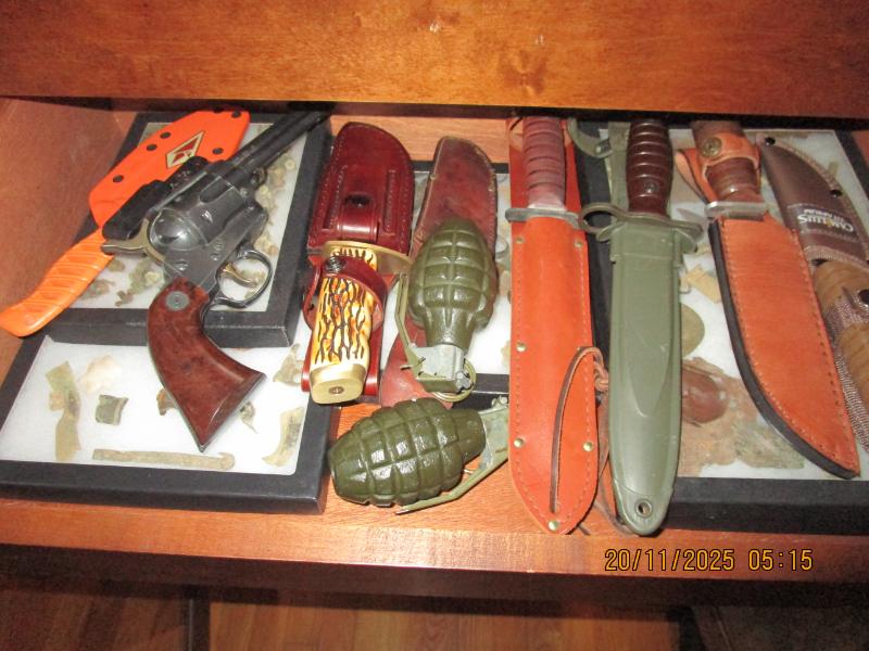 Sale Photo Thumbnail #33