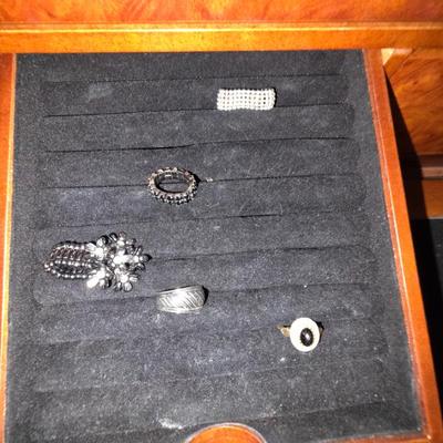 Sale Photo Thumbnail #151