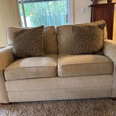 Sale Photo Thumbnail #4