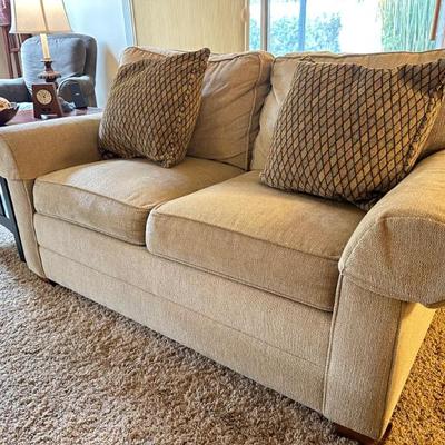 Sale Photo Thumbnail #5