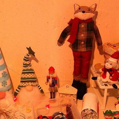 Sale Photo Thumbnail #146