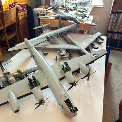 Model airplanes