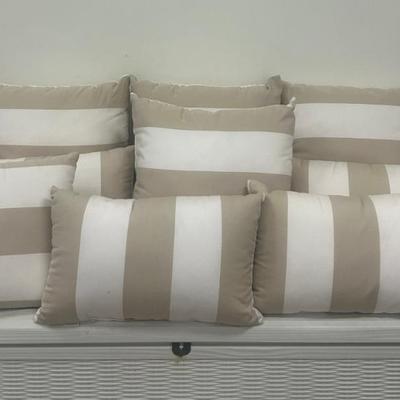 Sale Photo Thumbnail #113