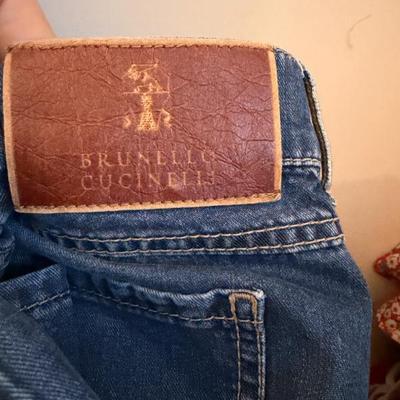 Sale Photo Thumbnail #329