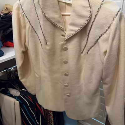 Sale Photo Thumbnail #327