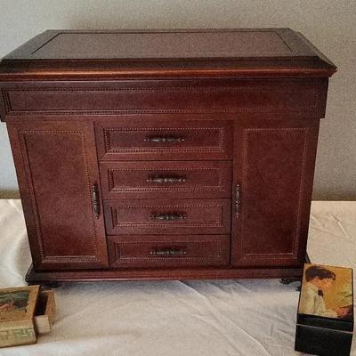 Jewelry Box, Musical Box & Magic Box