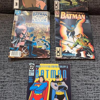 5 Batman Comics, 1 Robin & 1 CatWoman
