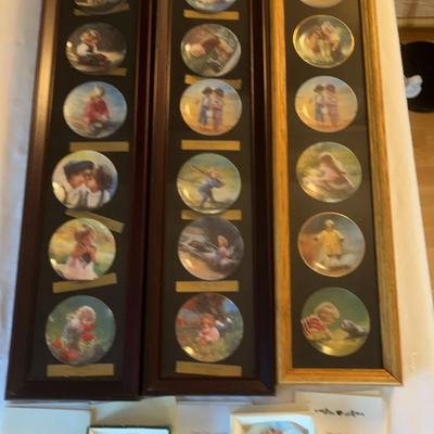 20 Zolan Miniature Plates In 3 Frames 