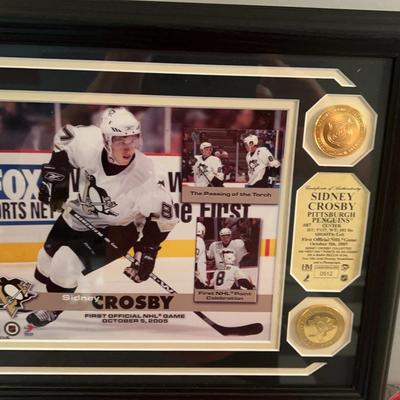 Sidney Crosby Photograph W/24K Gold Overlay Medallion