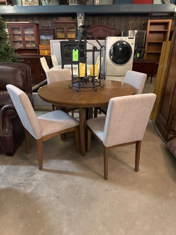 Sale Photo Thumbnail #25