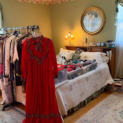 Sale Photo Thumbnail #341