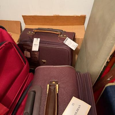 Sale Photo Thumbnail #704