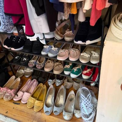 Sale Photo Thumbnail #391