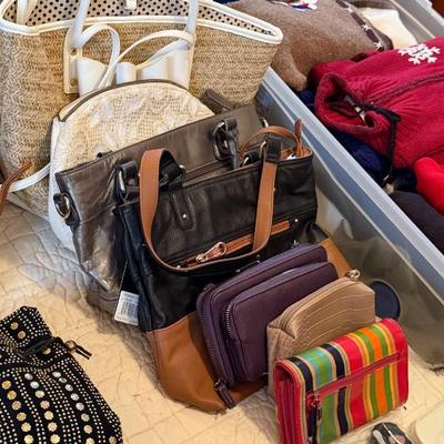 Sale Photo Thumbnail #377