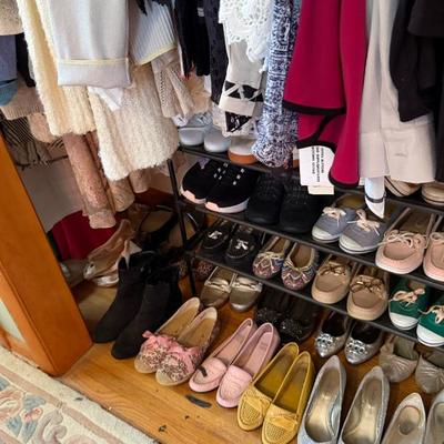 Sale Photo Thumbnail #392