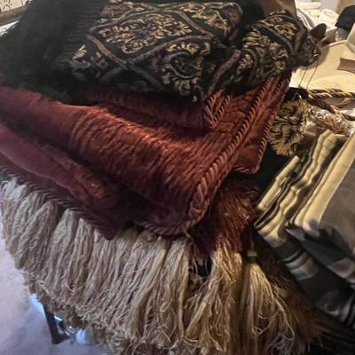 Sale Photo Thumbnail #77