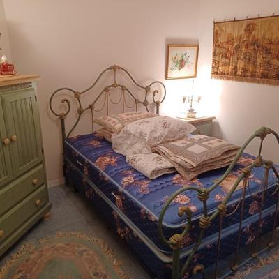 Sale Photo Thumbnail #119