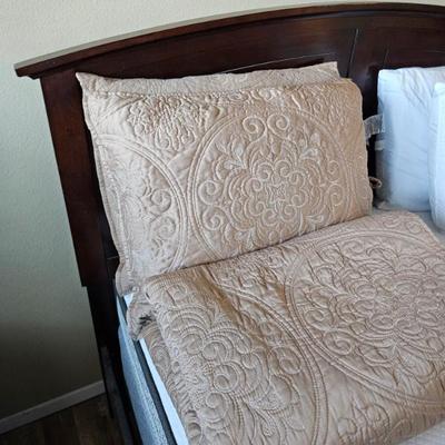 Sale Photo Thumbnail #149