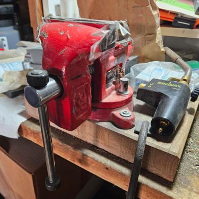 Sale Photo Thumbnail #214