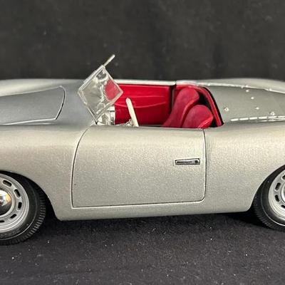 Maisto Porsche No. 1 Type 356 Roadster (1948) – 1:18 Scale Diecast Model