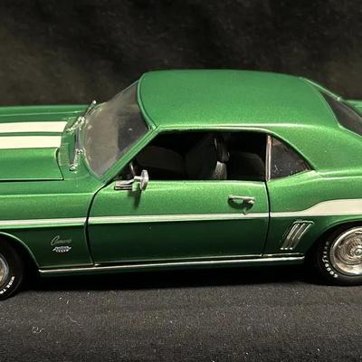 1969 Chevrolet Camaro Yenko/SC – 1:18 Scale ERTL Diecast Model – Green Metallic