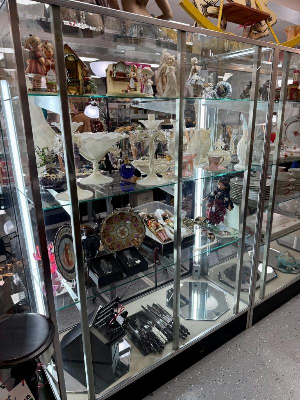 Sale Photo Thumbnail #28