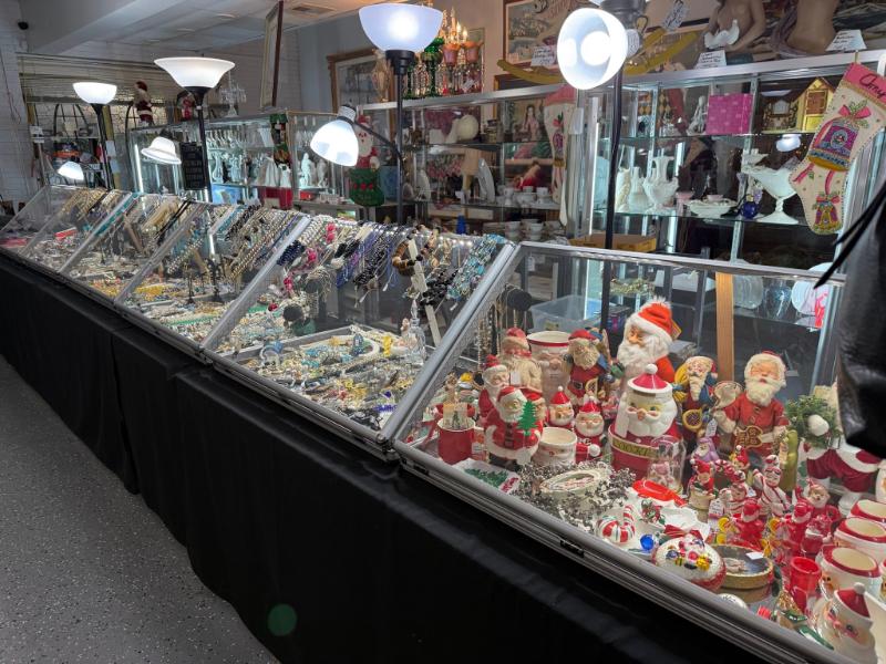 Sale Photo Thumbnail #4