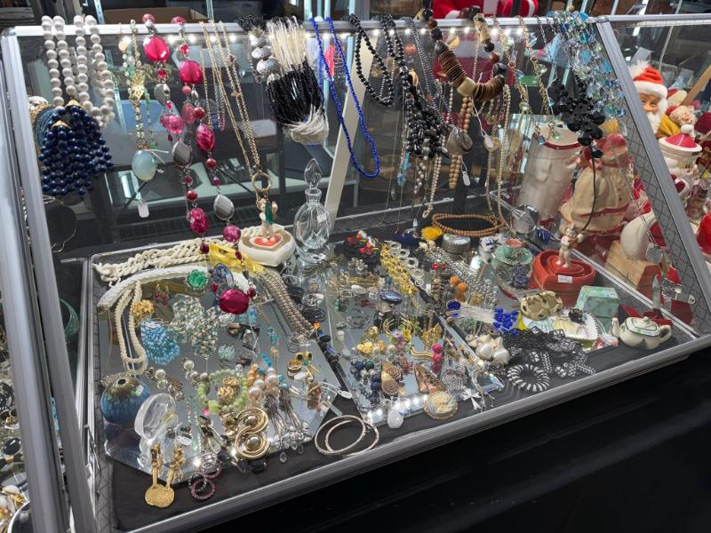 Sale Photo Thumbnail #13