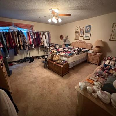 Sale Photo Thumbnail #91