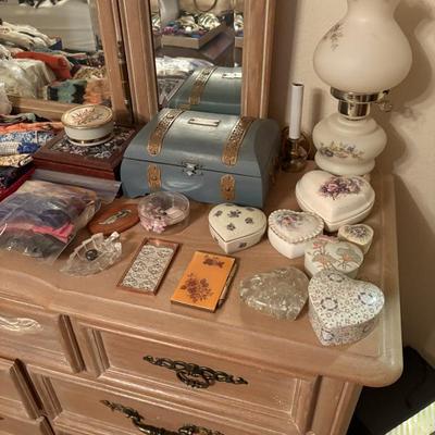 Sale Photo Thumbnail #103