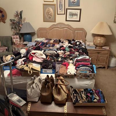 Sale Photo Thumbnail #92