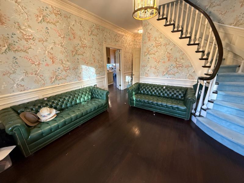 Sale Photo Thumbnail #2