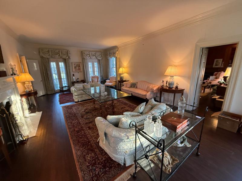 Sale Photo Thumbnail #5