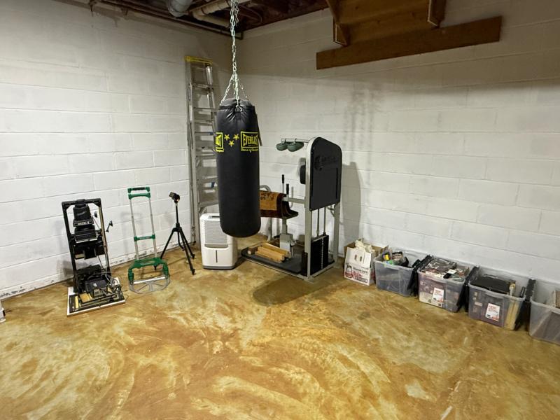 Sale Photo Thumbnail #40