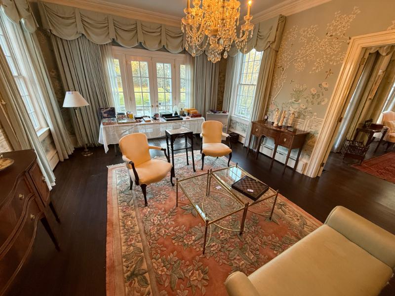 Sale Photo Thumbnail #11