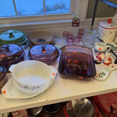 Sale Photo Thumbnail #35: Vintage cookware 