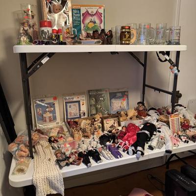 Sale Photo Thumbnail #81: Dolls