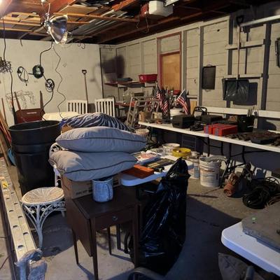 Sale Photo Thumbnail #115: Garage 